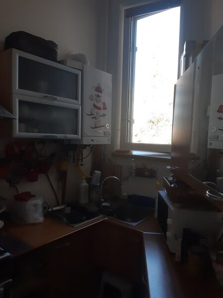 Popa Petre, Mosilor in vila